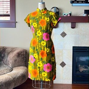 60s Sun Fashions of Hawaii wiggle dress
